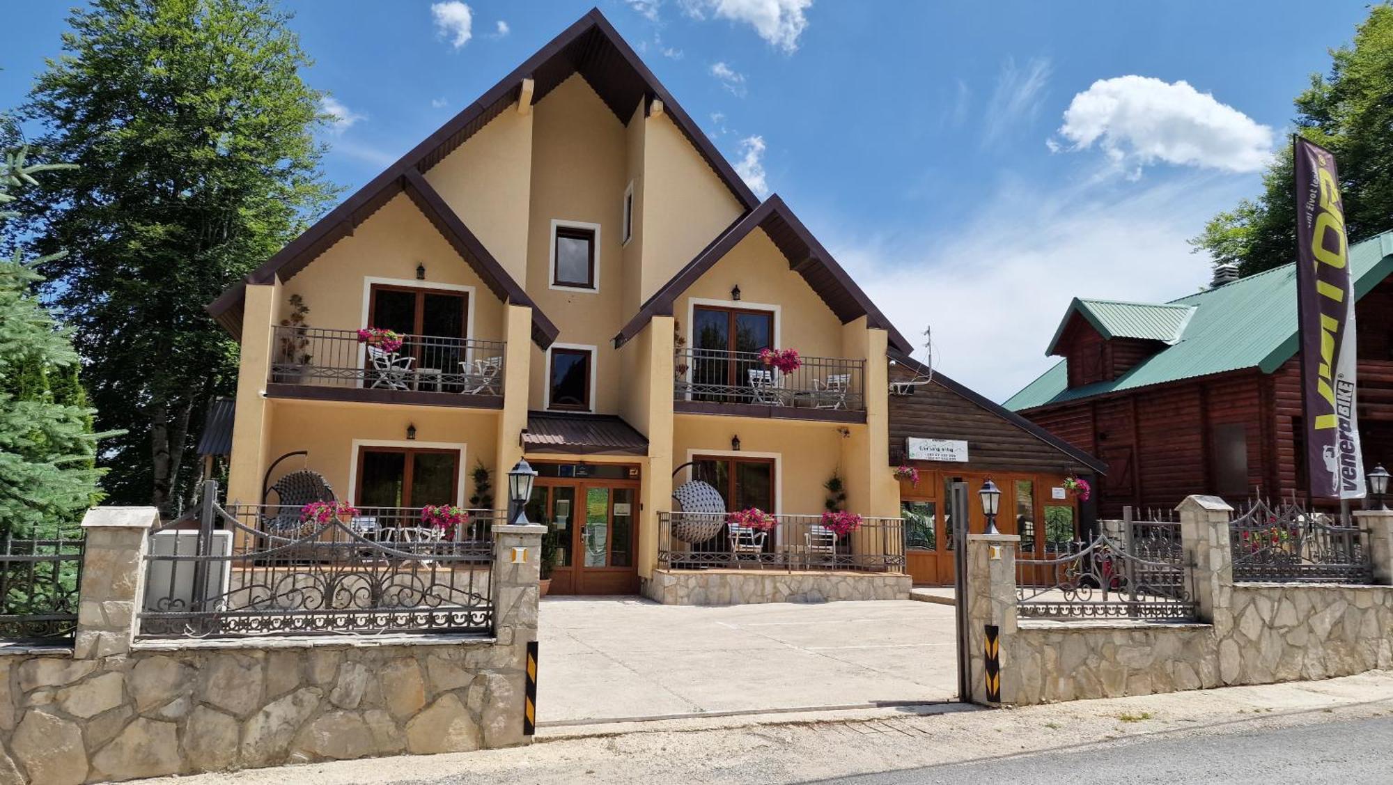 Gorska Vila Apartments 자블야크 객실 사진